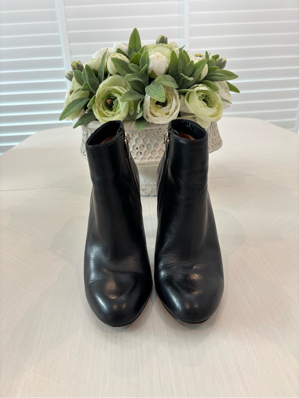 COACH NILA BLACK
LEATHER STILETTO ANKLE
BOOTIES SIZE 7.5 - Picture 4 of 8